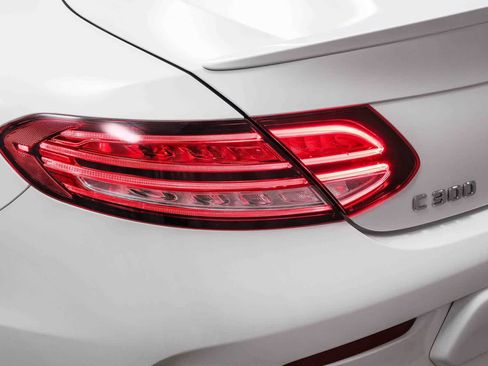 Used 2019 Mercedes-Benz C 300 Coupe image 7