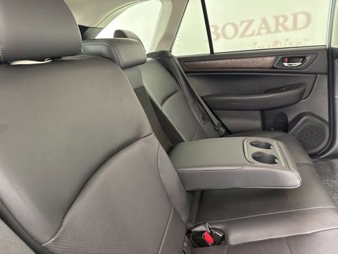 Used 2015 Subaru Outback 3.6R Limited image 19