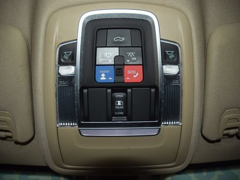 Used 2021 RAM 3500 Limited AWD/4WD image 47