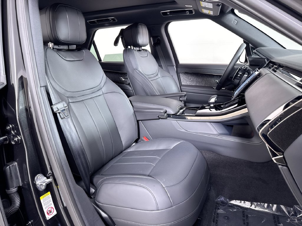 New 2027 Land Rover Range Rover Sport Dynamic SE AWD/4WD image 23
