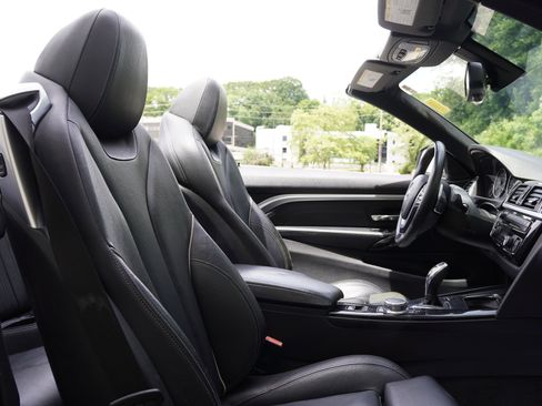 Used 2018 BMW 430i Convertible RWD image 33