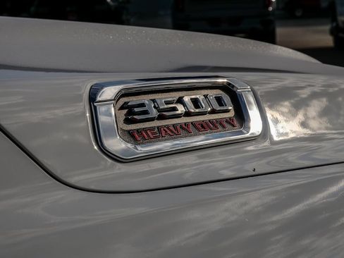 Used 2024 RAM 3500 Tradesman w/ Chrome Appearance Group AWD/4WD image 12