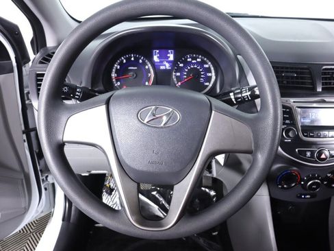 Used 2016 Hyundai Accent SE FWD image 10
