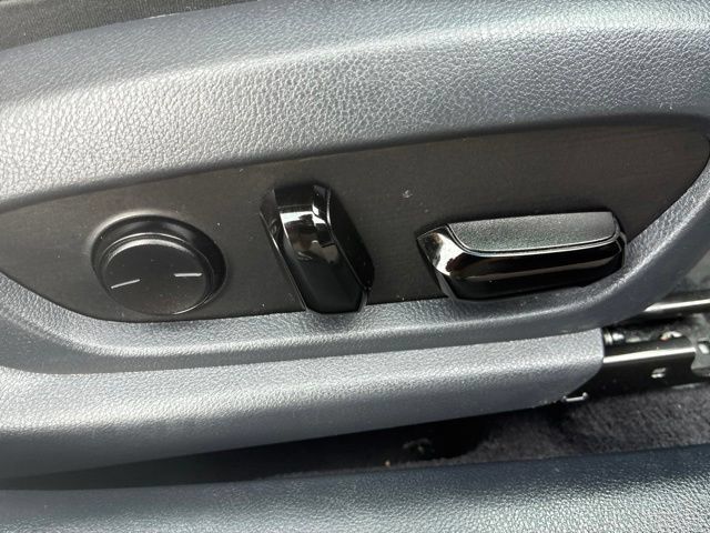 Used 2024 Lexus ES 350 w/ Premium Package FWD image 29