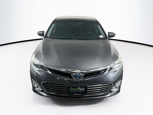 Used 2014 Toyota Avalon Limited w/ Technology Package FWD image 2