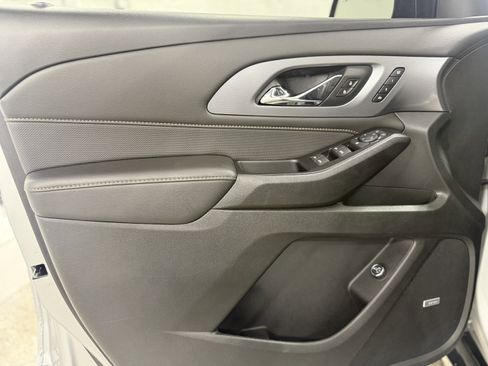 Used 2020 Chevrolet Traverse Premier w/ Redline Edition image 13