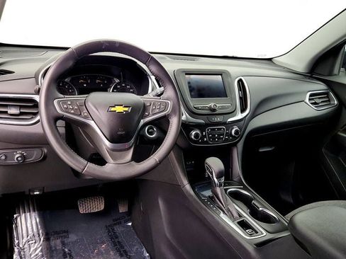 Used 2022 Chevrolet Equinox LT FWD image 12
