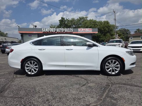 Used 2016 Chrysler 200 C FWD image 9