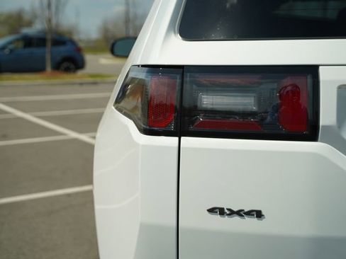 New 2026 Jeep Cherokee Limited image 39