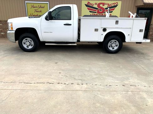 Used 2010 Chevrolet Silverado 2500 W/T image 5