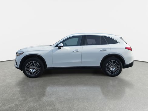 Used 2026 Mercedes-Benz GLC 300 GLC 300 image 8