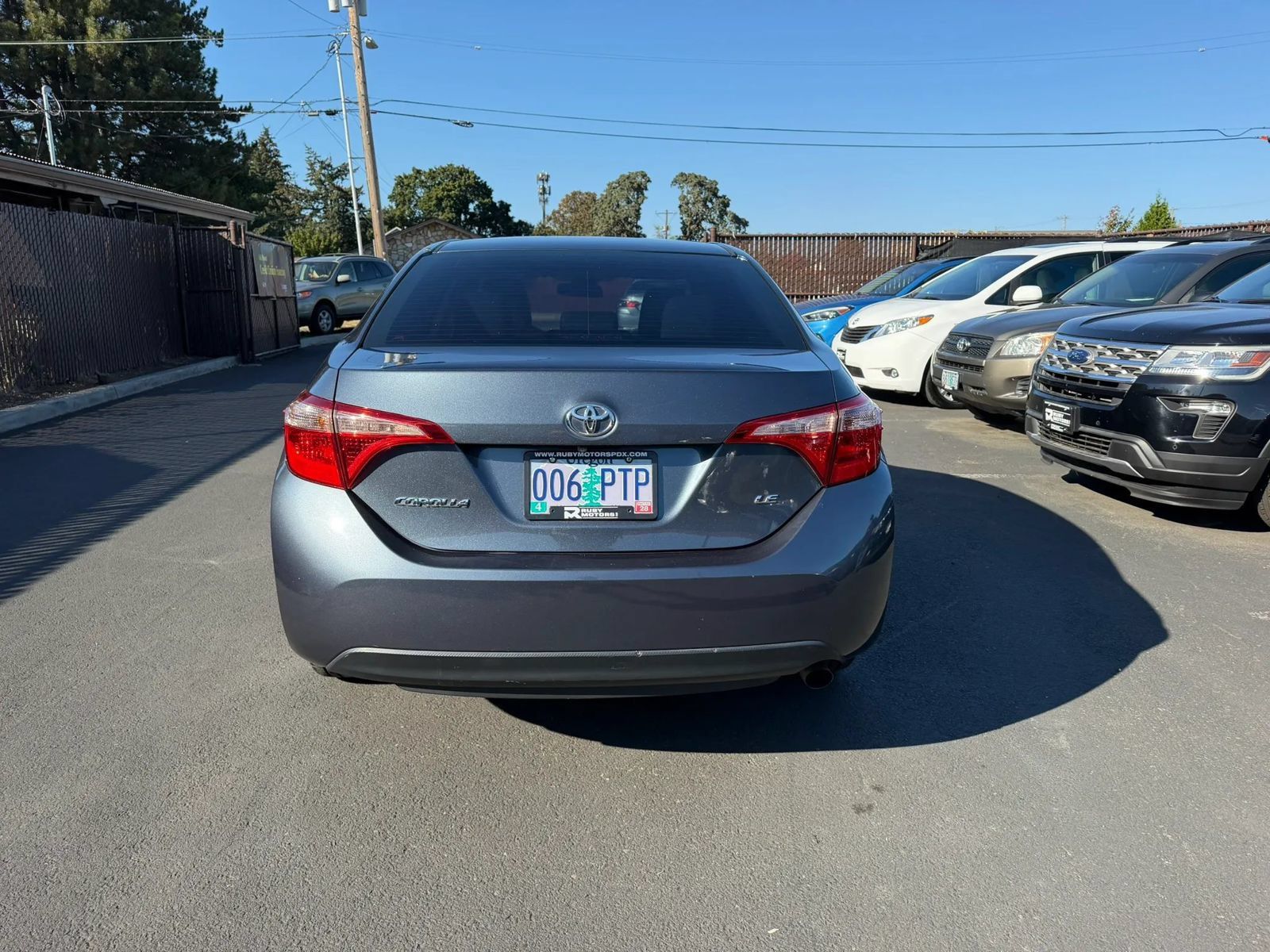 Used 2017 Toyota Corolla LE FWD image 5