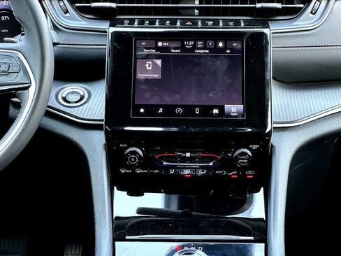 Used 2023 Jeep Grand Cherokee L Laredo RWD image 30