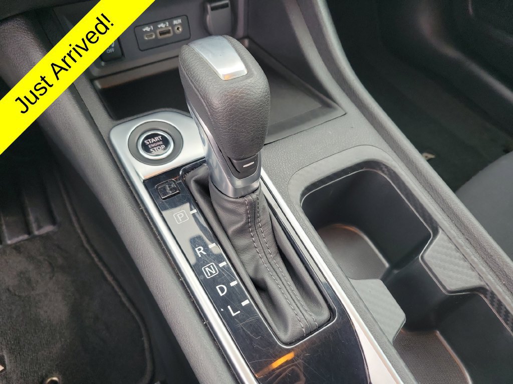 Used 2024 Nissan Sentra SV FWD image 28