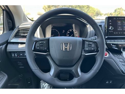 Certified 2026 Honda Odyssey EX-L image 36