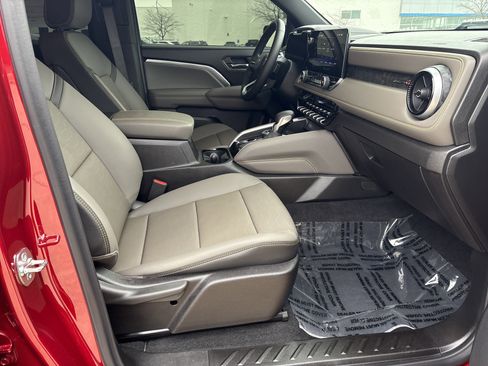 Used 2026 Chevrolet Colorado ZR2 w/ Technology Package image 18