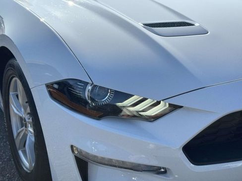 Used 2021 Ford Mustang Coupe RWD image 9