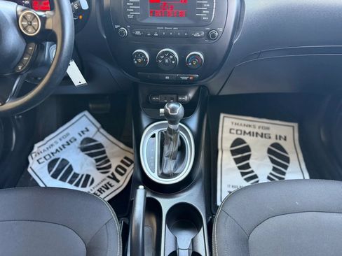 Used 2014 Kia Soul + FWD image 13