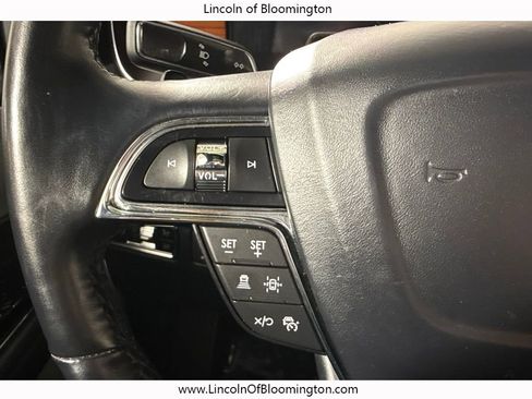 Certified 2023 Lincoln Navigator Reserve image 33