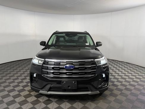 Used 2026 Ford Explorer Active w/ Active Comfort Package AWD/4WD image 10