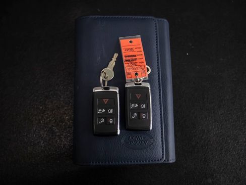 Used 2022 Land Rover Defender 110 SE AWD/4WD image 45