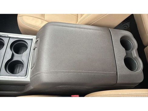 Used 2016 Ford F250 Lariat w/ Lariat Interior Package image 22