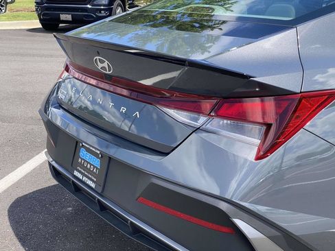 Certified 2025 Hyundai Elantra Sport FWD image 11