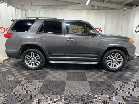 Used 2013 Toyota 4Runner Limited image 8