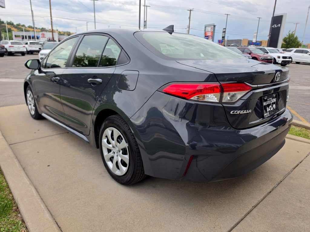 Used 2026 Toyota Corolla LE FWD image 7