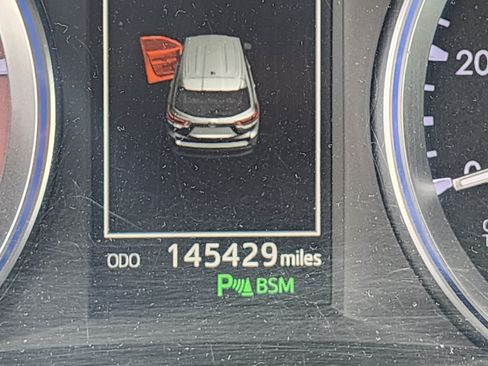 Used 2019 Toyota Highlander Limited Platinum AWD/4WD image 8