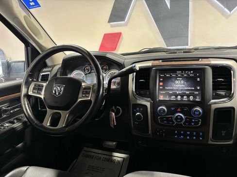 Used 2017 RAM 2500 Laramie image 17