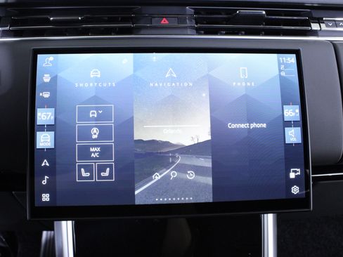 New 2026 Land Rover Range Rover SE image 20