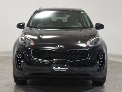 Used 2018 Kia Sportage LX w/ LX Popular Package image 3