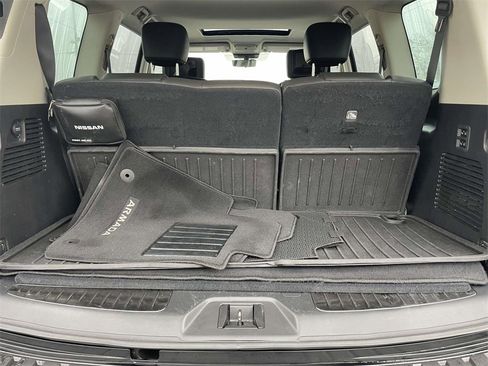 Used 2022 Nissan Armada Platinum w/ Captain's Chairs Package image 11