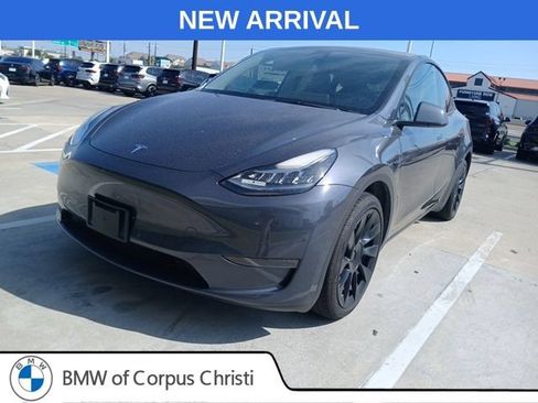 Used 2023 Tesla Model Y Long Range AWD/4WD image 3