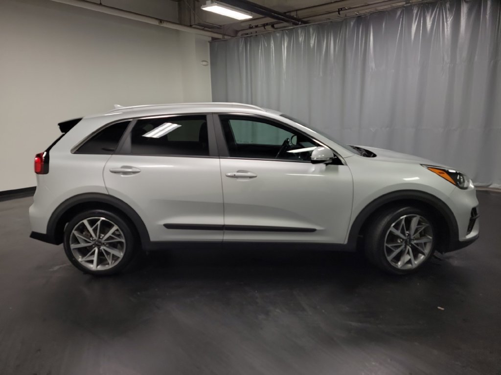 Used 2021 Kia Niro Touring FWD image 9