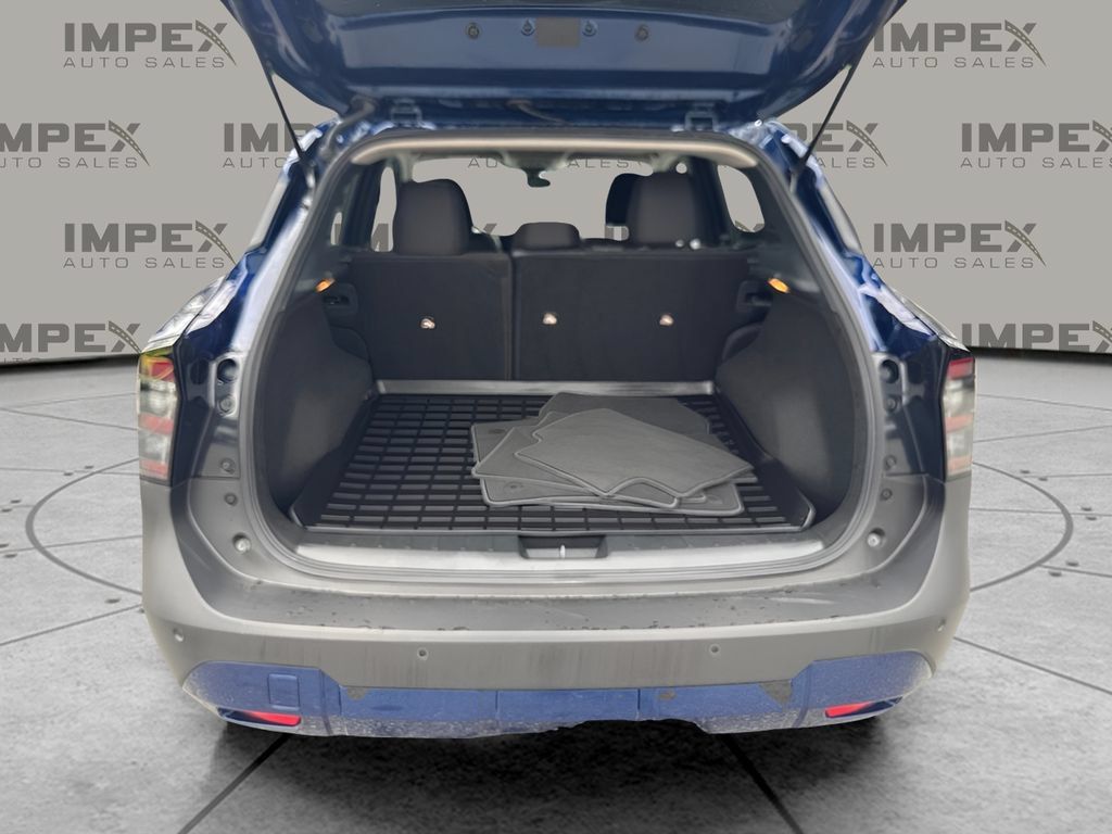 Used 2026 Nissan Kicks SV w/ SV Premium Package FWD image 23