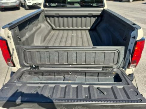 Used 2026 Chevrolet Colorado Trail Boss AWD/4WD image 28