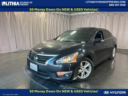 Used 2014 Nissan Altima 2.5 SV w/ Convenience Package