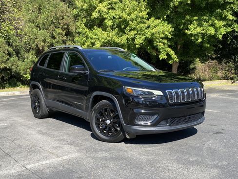 Used 2020 Jeep Cherokee Latitude FWD image 40