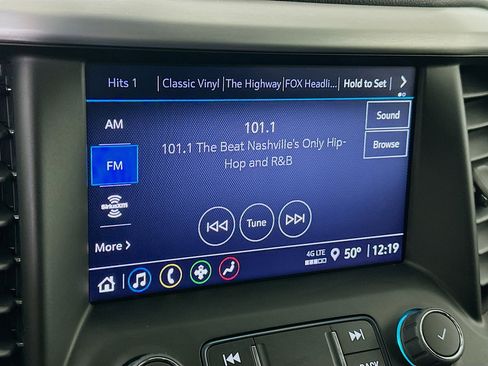 Used 2023 GMC Acadia SLE w/ Driver Convenience Package image 19