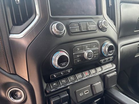 Used 2021 GMC Sierra 1500 AT4 w/ AT4 Value Package image 26