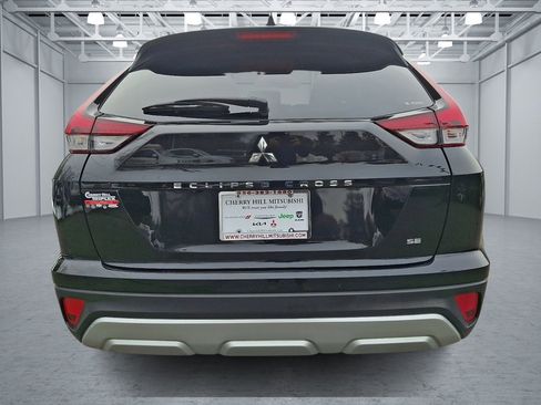 Used 2024 Mitsubishi Eclipse Cross SE image 4