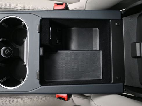 Used 2022 Porsche Cayenne Turbo S image 25