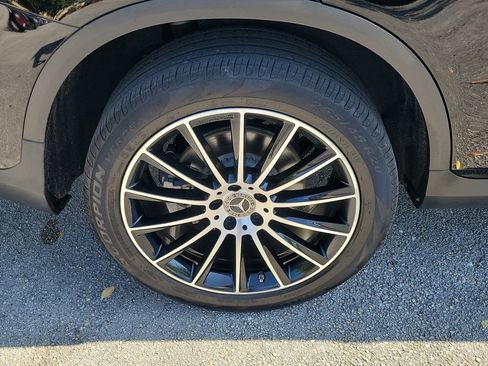 Used 2022 Mercedes-Benz GLC 300 GLC 300 image 10