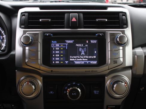 Used 2019 Toyota 4Runner SR5 image 12