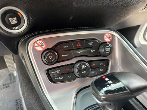 Used 2022 Dodge Challenger GT RWD image 28