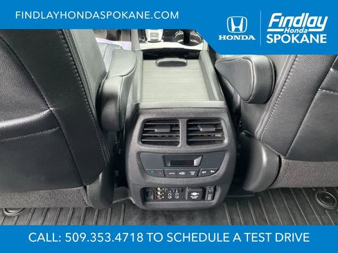 Used 2018 Honda Pilot Touring image 22