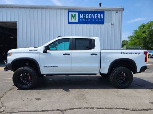 New 2026 Chevrolet Silverado 1500 ZR2 w/ Dark Appearance Package AWD/4WD image 2