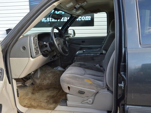 Used 2005 Chevrolet Tahoe LS image 11